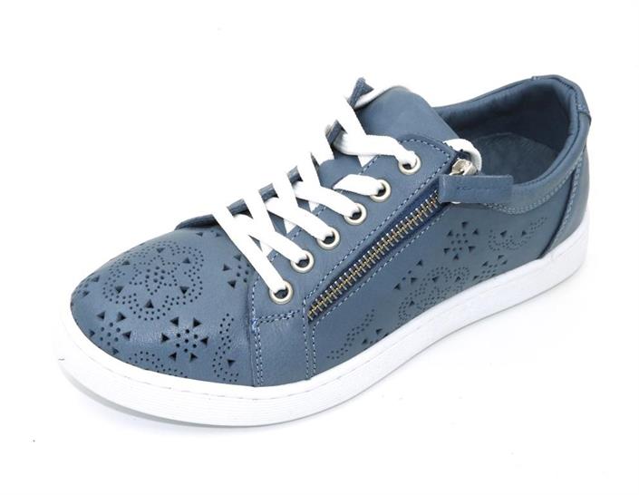 andrea-conti-blauw-gaatjesschoen