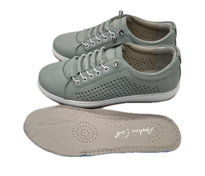 andrea-conti-mint-sneaker-elastiekjes