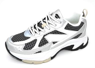 ARKK Forma runner