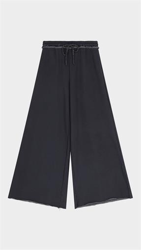 BLACK ROSE Pants flogging