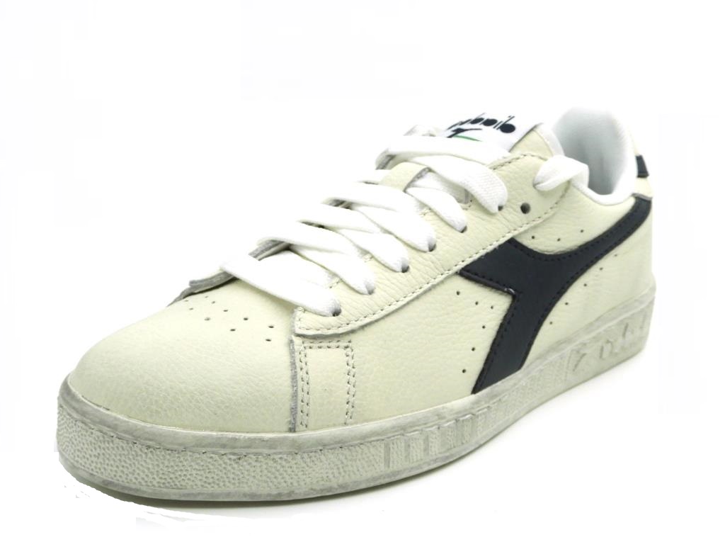 Diadora blauw 2025
