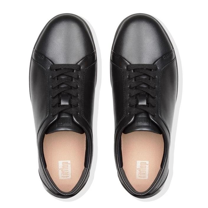 fitflop-all-black-sneaker