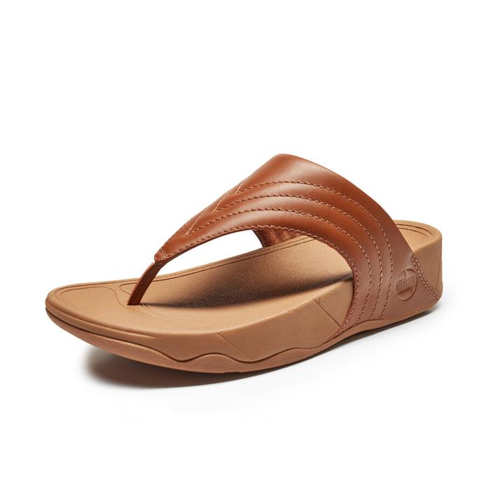 fitflop-cognac-teenslipper-doorstikt