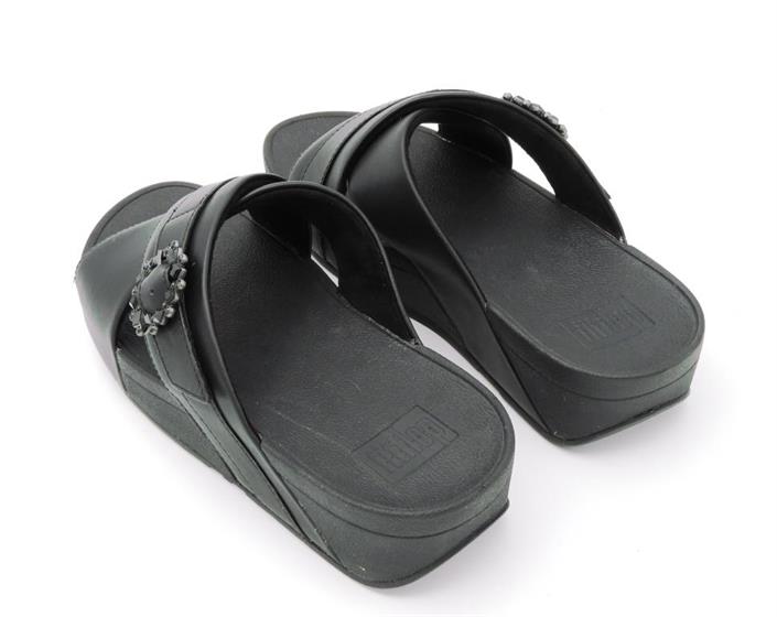 fitflop-zwart-kruisband-buckle