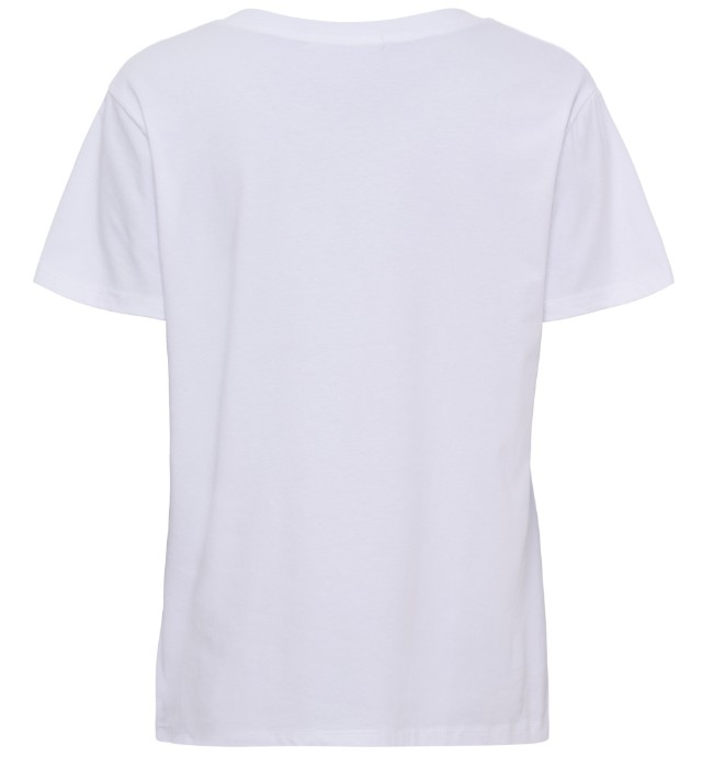 marta-wit-t-shirt-smile