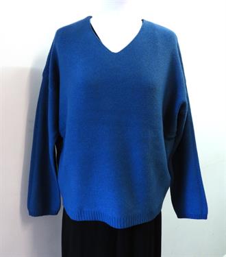 MDM Blue v-neck knit