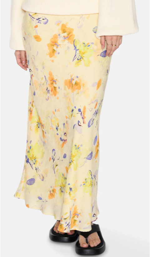 moves-gebry-skirt