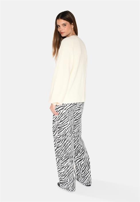 moves-kaylee-cardigan