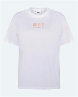 MOVES Kiana tee be nice