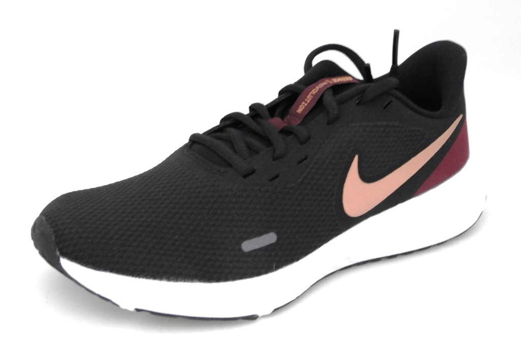nike black sneaker