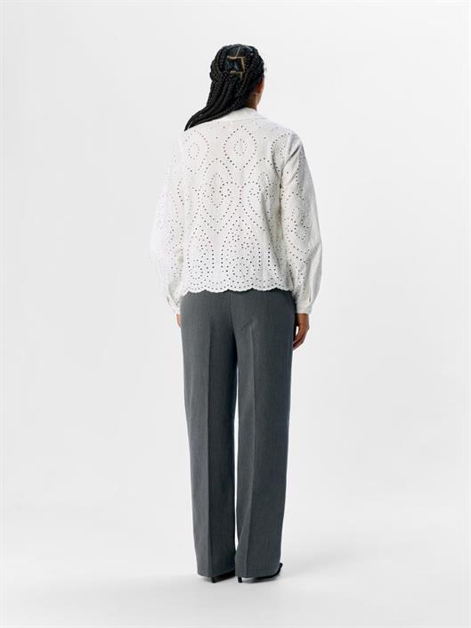 object-bitten-shirt-broderie