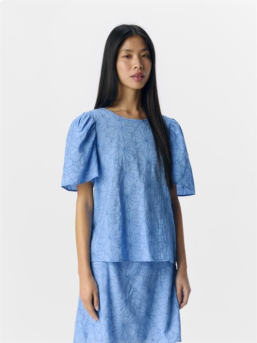 object-illy-o-neck-top