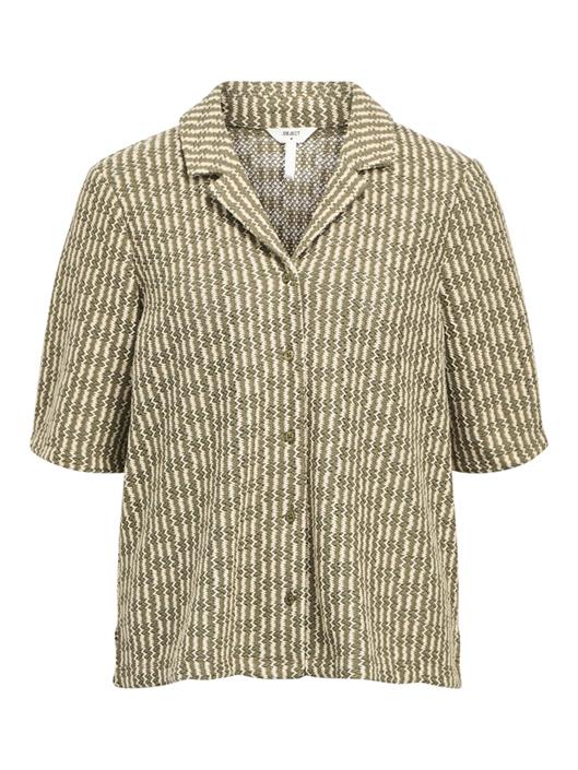 object-isja-shirt