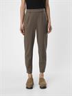 object-lisa-slim-pant