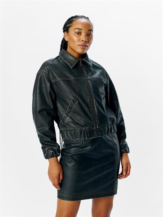 object-scarlet-biker-jacket
