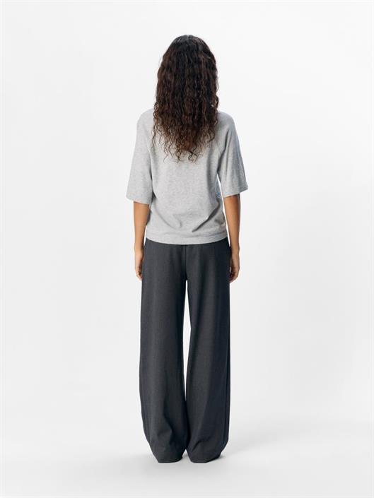 object-thess-2-4-v-neck-top