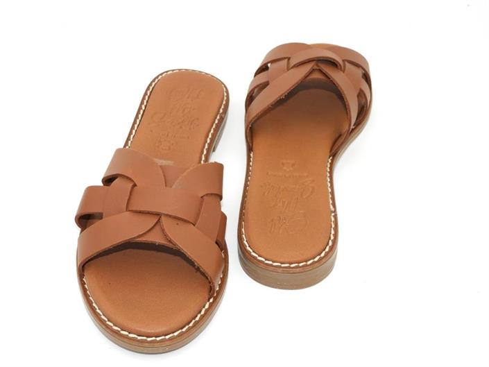 ohmysandals-cognac-slipper