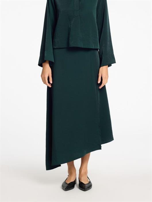 selected-f-jean-asymetric-ankle-skirt