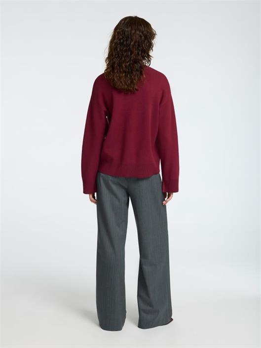 selected-f-kamma-knit-o-neck