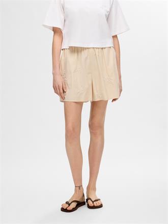 SELECTED F Melli short