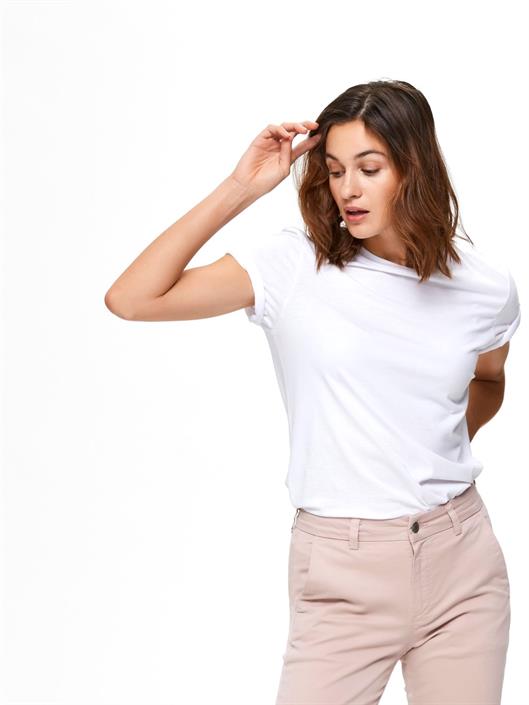 selected-f-myessential-o-neck-tee