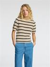 selected-f-vinna-structure-knit