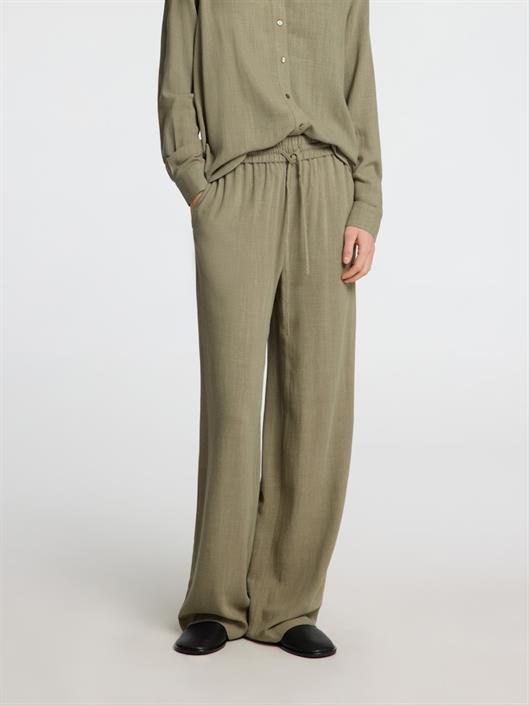 selected-f-viva-gulia-long-linen-pant