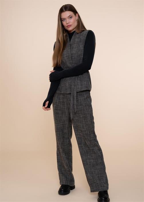 simple-vienna-pants