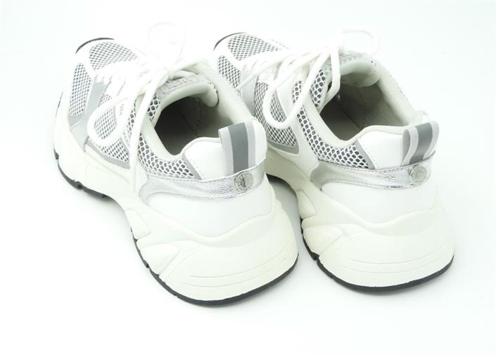 steve-madden-white-sneaker-silver
