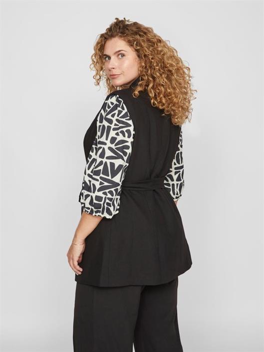 vilaevoked-muram-waistcoat-blazer