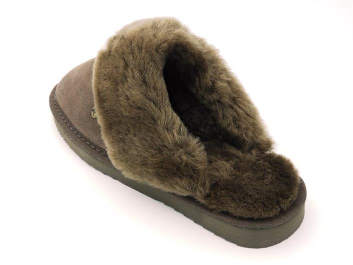 warmbat-brown-sheepskin-slipper