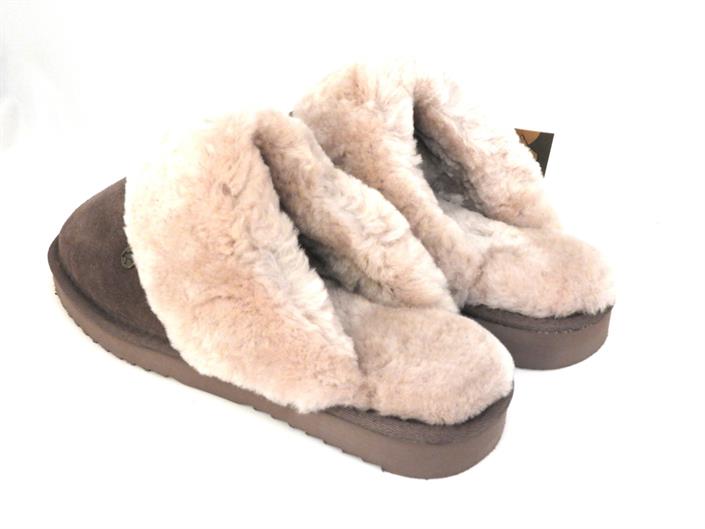 warmbat-lila-sheepskin-slipper