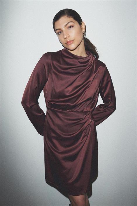 yas-bista-dress